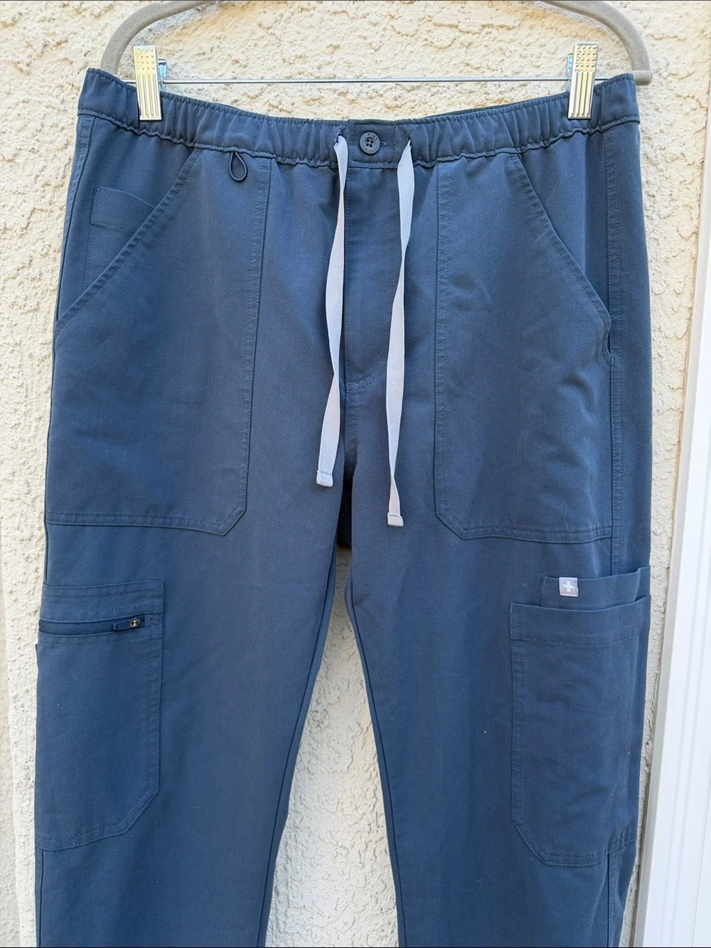 FIGS Mens Cairo Cargo Scrub Pants Technical Collection Dark Harbor Color Size M